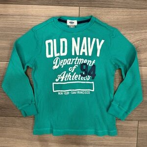 Boys Old Navy ribbed long sleeve shirt